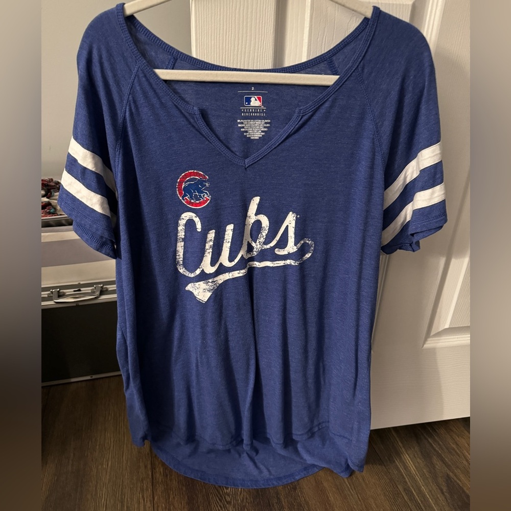 Chicago Cubs women’s shirt 2XL